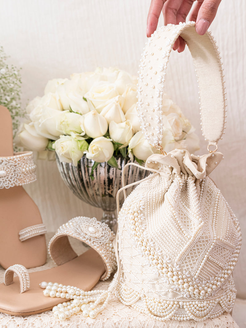 Elegant Ivory satin bag purse with pearls for your wedding – Bridal Spain
